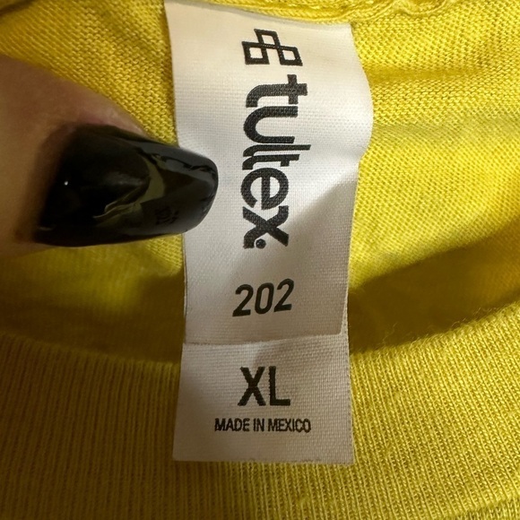 The Chicks 2022 Local Crew T-shirt - Picture 4 of 4